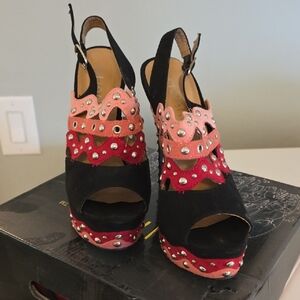 Liliana Black and Pink Platform Heels
